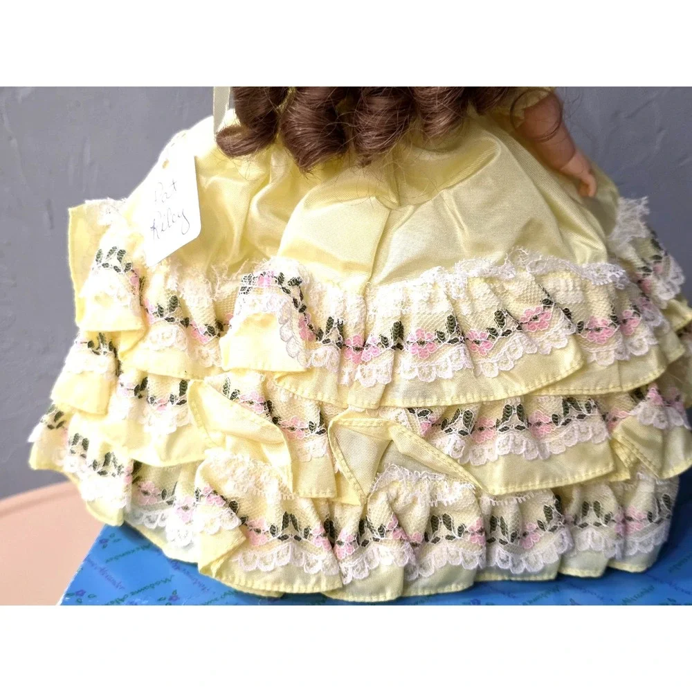 Madame Alexander 12